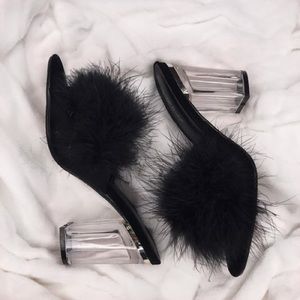 Top Model Black Fur Heels